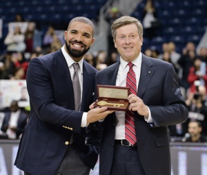TORONTO, ON - FEBRUARY 12:  Drake and Toronto Mayor John Tory attend the 2016 NBA All-Star Celebrity Game at Ricoh Coliseum on February 12, 2016 in Toronto, Canada.  (Photo by George Pimentel/WireImage)