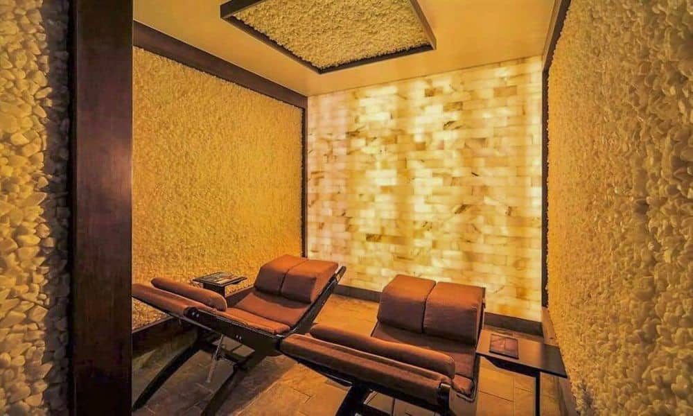 hyatt-regency-scottsdale-resort-and-spa-p256-spa-avania-himalayan-salt-room-empty